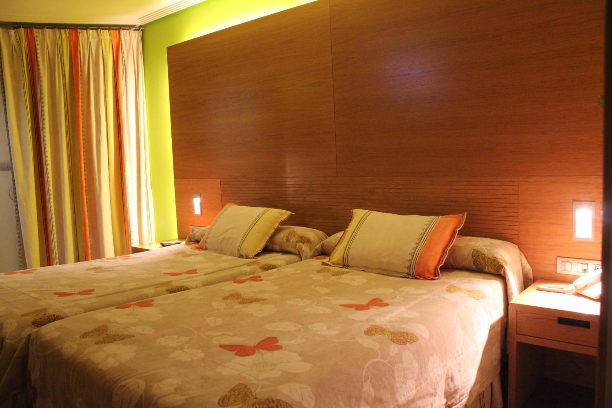 Hotel Lino Vigo Zimmer foto